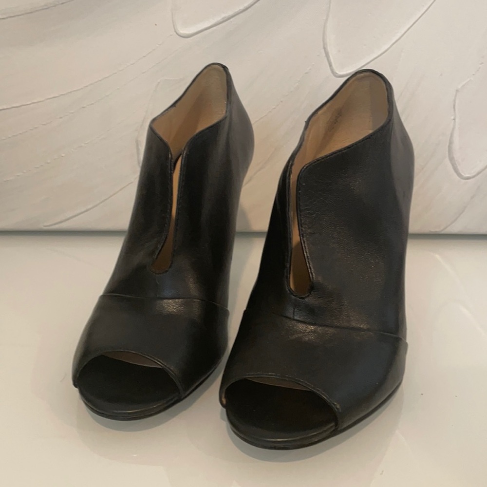 Never Worn Nine West Heels